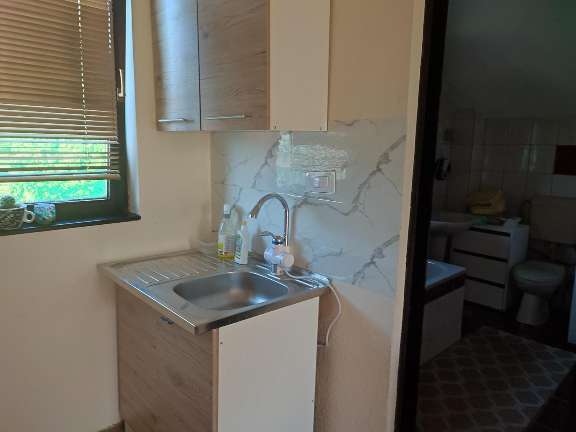 Adin Apartment *