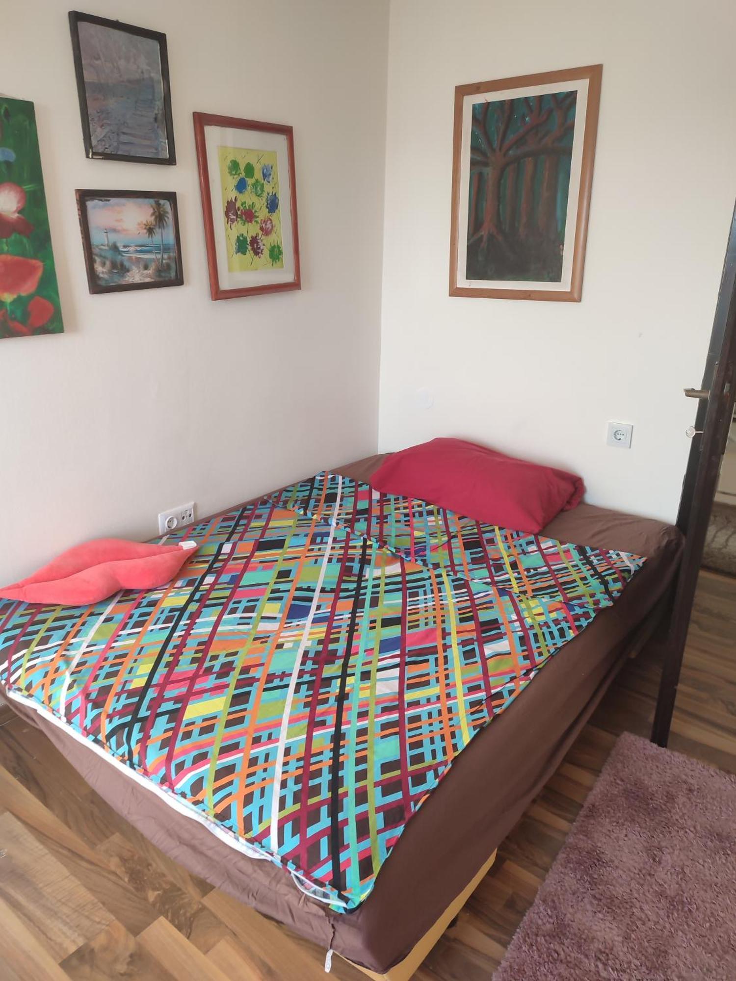 Adin Apartment *